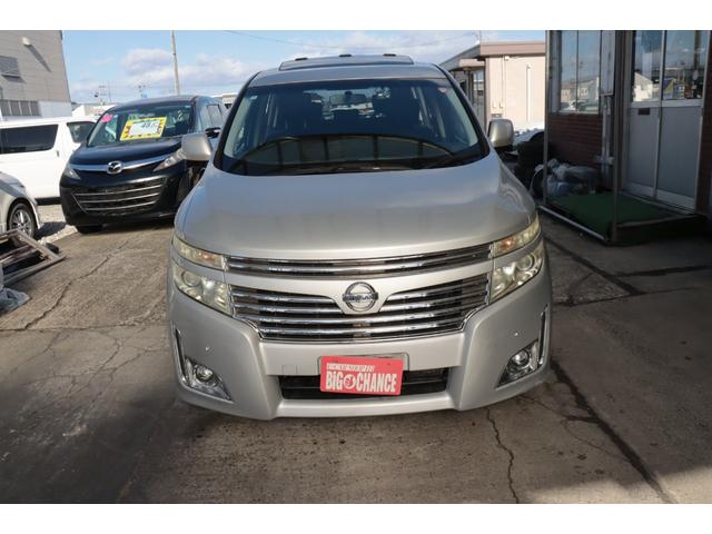 エルグランド ３５０ハイウェイスター　４ＷＤ　関西仕入れ　純正ナビ　フルセグＴＶ　アラウンドビューモニター　サンルーフ　両面パワースライドドア　プッシュスタートスペアキー　ドライブレコーダー　ＥＴＣ１年保証（22枚目）