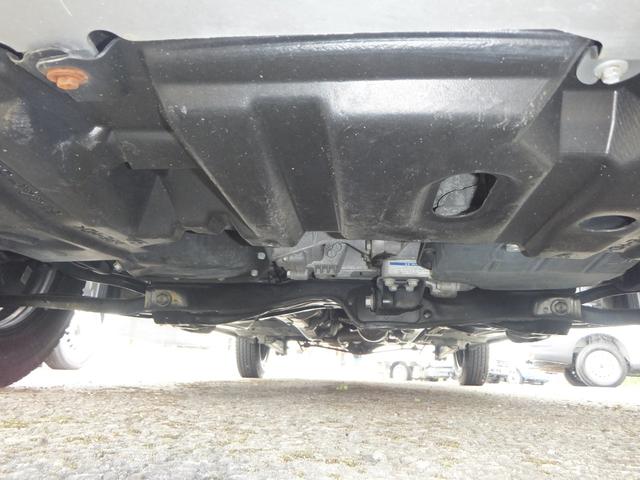 バネットバン ＤＸ　ハイルーフ　４ＷＤ　片側スライドドア　４ドア　フロア５速　エアコン　パワステ　Ｆ席パワーウィンドウ　運転席＆助手席エアバック　ＡＢＳ　取説・保証書　（２人）　マニュアル車（33枚目）