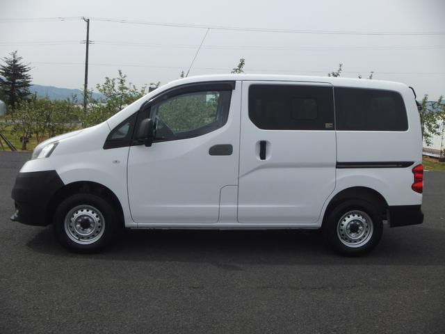 ＮＶ２００バネットバン ＤＸ　４ＷＤ　エアコン　パワステ　Ｆ席パワーウィンドウ　運転席＆助手席エアバック　ＡＢＳ　キーレス　両側スライドドア　（２／５人）　取説有り（14枚目）