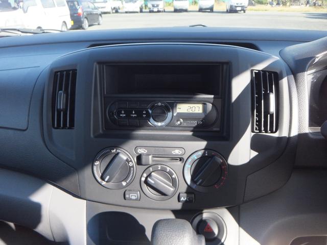 ＮＶ２００バネットバン ＤＸ　４ＷＤ　エアコン　パワステ　パワーウィンドウ　運転席＆助手席エアバック　ＡＢＳ　キーレス　（２／５人）（35枚目）