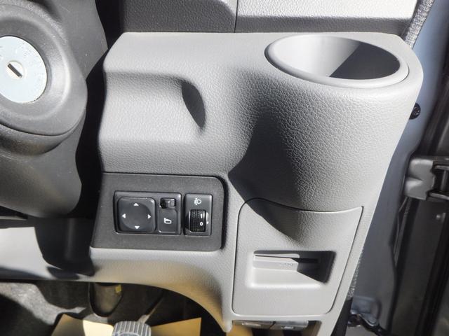 ＮＶ２００バネットバン ＤＸ　４ＷＤ　エアコン　パワステ　パワーウィンドウ　運転席＆助手席エアバック　ＡＢＳ　キーレス　（２／５人）（38枚目）
