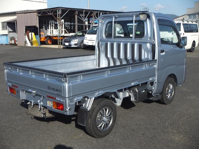 ハイゼットトラック スタンダードＳＡＩＩＩｔ　４ＷＤ　スマートアシストＩＩＩ（トラック）　フロントフォグランプ　ＬＥＤヘッドライト　作業灯　アオリプロテクター　Ｓ５１０Ｐ（24枚目）