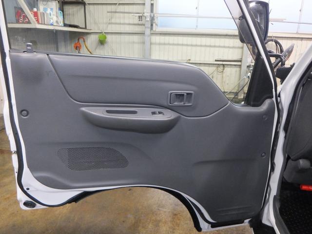 ボンゴトラック ＤＸ　標準　４ＷＤ　１．０ｔ積載　スチール（２４７ｃｍ）三方開　コラムオートマ　エアコン　パワステ　パワーウィンドウ　運転席＆助手席エアバック　（２人）　※オートマ車　ＳＫＰ２Ｌ（9枚目）