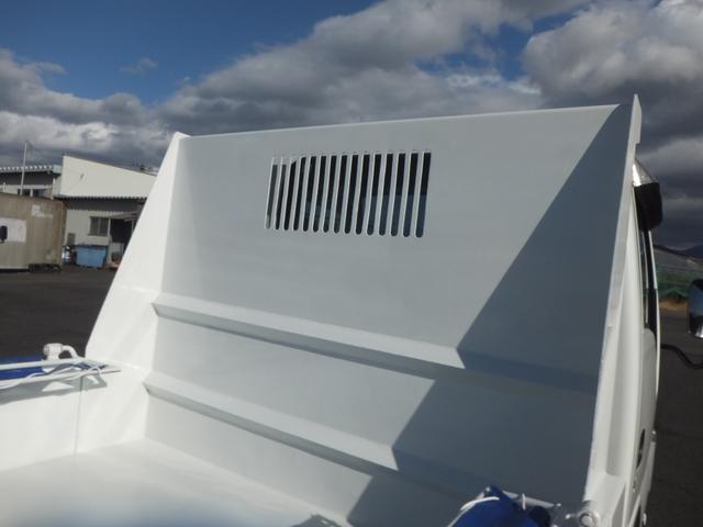 エルフトラック フルフラットローダンプ 2.0t積載 支柱有 コボレーン付 エアコン パワステ パワーウィンドウ 運転席エアバック ABS 3人 元レンタ NJR85AN(18枚目)