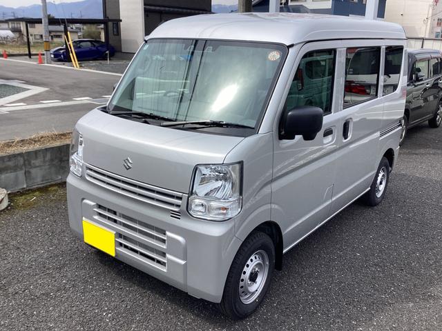 エブリイ ＰＡリミテッド　届出済未使用車　デュアルカメラブレーキサポート　リアパーキングセンサー　切替式４ＷＤ　レーンアシスト　アイドリングストップ　パワーウィンドウ　横滑り防止装置　マニュアルエアコン　オートライト（2枚目）