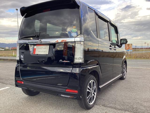 Ｎ－ＢＯＸカスタム Ｇ　両側電動スライド　社外ナビ　衝突被害軽減システム　ＨＩＤヘッド　ＥＴＣ　車線逸脱警報　フォグランプ　純正１４インチＡＷ　電動格納ミラー　フルセグ（4枚目）