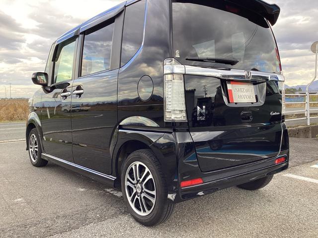 Ｎ－ＢＯＸカスタム Ｇ　両側電動スライド　社外ナビ　衝突被害軽減システム　ＨＩＤヘッド　ＥＴＣ　車線逸脱警報　フォグランプ　純正１４インチＡＷ　電動格納ミラー　フルセグ（6枚目）