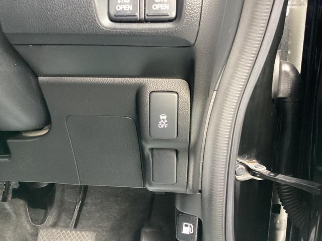 Ｎ－ＢＯＸカスタム Ｇ　両側電動スライド　社外ナビ　衝突被害軽減システム　ＨＩＤヘッド　ＥＴＣ　車線逸脱警報　フォグランプ　純正１４インチＡＷ　電動格納ミラー　フルセグ（15枚目）