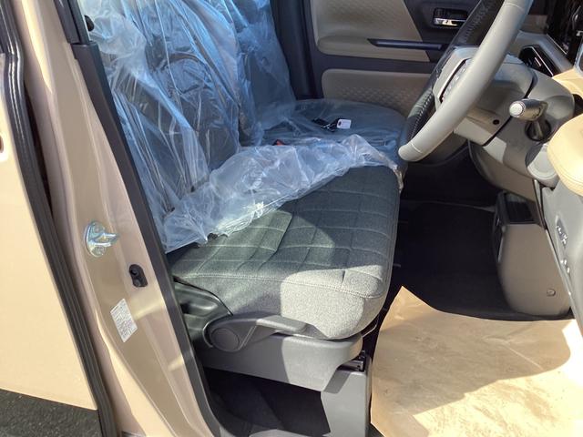 デリカミニ Ｔ　プレミアム　マイパイロット　マルチアラウンドモニター　　両側電動スライドドア　オートエアコン　リアサーキュレーター　電動パーキング　シートバックテーブル　撥水シート　１５インチアルミ（19枚目）