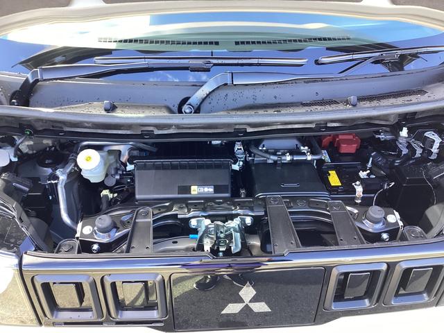 デリカミニ Ｔ　プレミアム　マイパイロット　マルチアラウンドモニター　　両側電動スライドドア　オートエアコン　リアサーキュレーター　電動パーキング　シートバックテーブル　撥水シート　１５インチアルミ（27枚目）