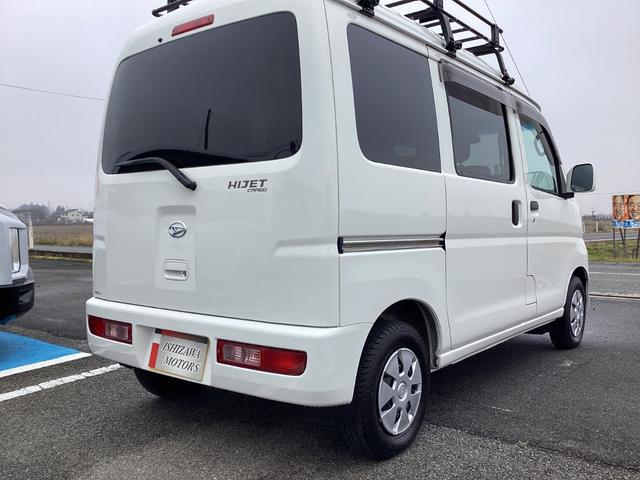 ハイゼットカーゴ クルーズリミテッド　５ＭＴ　純正ＣＤ／ラジオ　リモコンキー　両側スライドドア　電動格納ドアミラー　前後パワーウィンドー　エアコン　パワステ（5枚目）