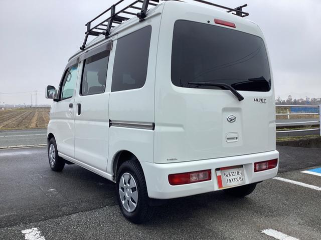 ハイゼットカーゴ クルーズリミテッド　５ＭＴ　純正ＣＤ／ラジオ　リモコンキー　両側スライドドア　電動格納ドアミラー　前後パワーウィンドー　エアコン　パワステ（7枚目）