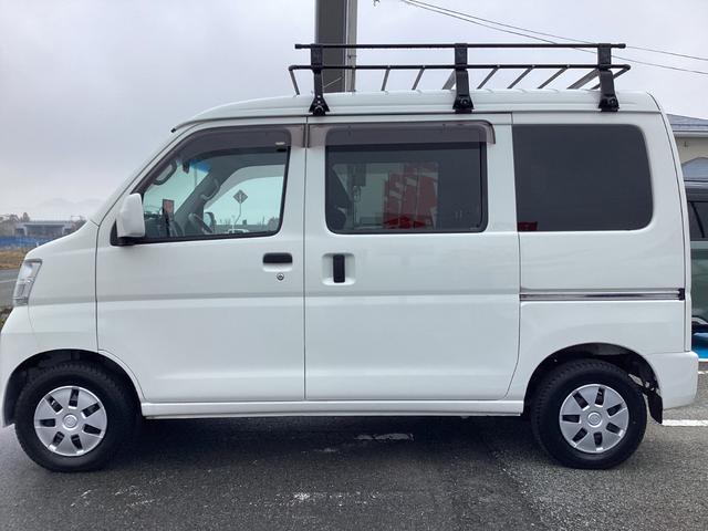 ハイゼットカーゴ クルーズリミテッド　５ＭＴ　純正ＣＤ／ラジオ　リモコンキー　両側スライドドア　電動格納ドアミラー　前後パワーウィンドー　エアコン　パワステ（8枚目）