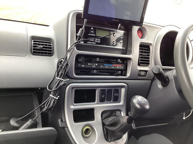 ハイゼットカーゴ クルーズリミテッド　５ＭＴ　純正ＣＤ／ラジオ　リモコンキー　両側スライドドア　電動格納ドアミラー　前後パワーウィンドー　エアコン　パワステ（10枚目）