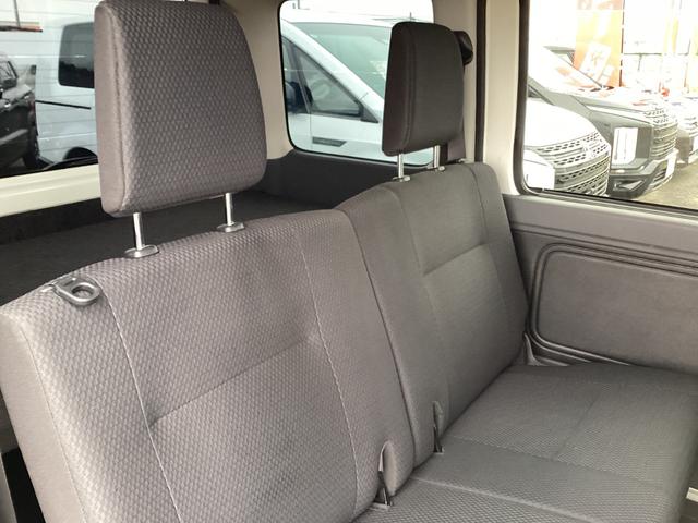 ハイゼットカーゴ クルーズリミテッド　５ＭＴ　純正ＣＤ／ラジオ　リモコンキー　両側スライドドア　電動格納ドアミラー　前後パワーウィンドー　エアコン　パワステ（17枚目）