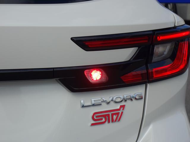レヴォーグ ＳＴＩ　Ｓｐｏｒｔ　ＥＸ　ＥｙｅＳｉｇｈｔ　Ｘ搭載車　１１．６インチセンターインフォメーションディスプレイ　Ｒカメラ　ＥＴＣ　ドライブレコーダー　障害物センサー　フロント＆リヤフォグランプ　フロント＆サイドカメラ　ドアバイザー　アイサイトＸ（69枚目）