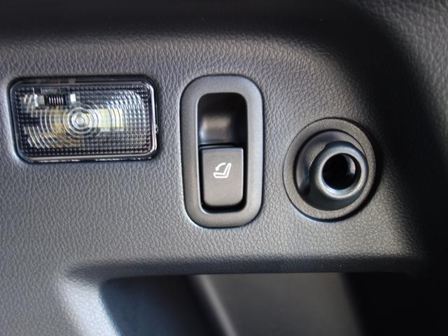 フォレスター S-Limited EyeSight搭載車 ナビ Rカメラ ナビゲーション Rカメラ ETC ドライブレコーダー LEDアクセサリーライナー STIフレキシブルタワーバー ドアバイザー パワーリヤゲート STIリヤアンダースポイラー アイサイトVer.3(59枚目)