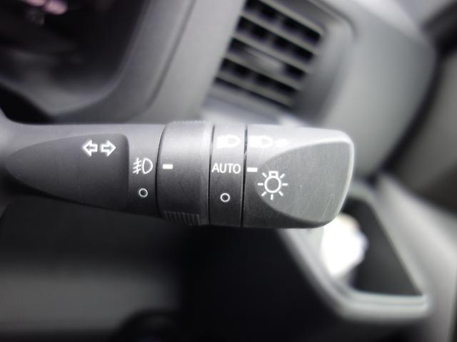 サンバーバン ＶＣ　純正オーディオ　両側電動スライドドア　元弊社デモカー　純正オーディオ　両側パワースライドドア　パートタイム４ＷＤ　障害物センサー　フロントフォグランプ　アイドリングストップ　オートライト　フルフラットカーゴルーム　スマートアシスト　元弊社デモカー（23枚目）