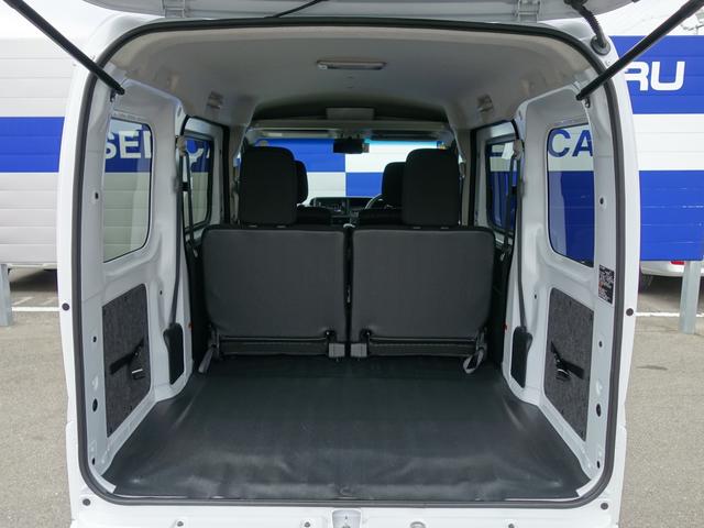 サンバーバン ＶＣ　純正オーディオ　両側電動スライドドア　元弊社デモカー　純正オーディオ　両側パワースライドドア　パートタイム４ＷＤ　障害物センサー　フロントフォグランプ　アイドリングストップ　オートライト　フルフラットカーゴルーム　スマートアシスト　元弊社デモカー（36枚目）