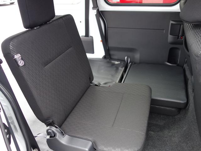 サンバーバン ＶＣ　純正オーディオ　両側電動スライドドア　元弊社デモカー　純正オーディオ　両側パワースライドドア　パートタイム４ＷＤ　障害物センサー　フロントフォグランプ　アイドリングストップ　オートライト　フルフラットカーゴルーム　スマートアシスト　元弊社デモカー（38枚目）