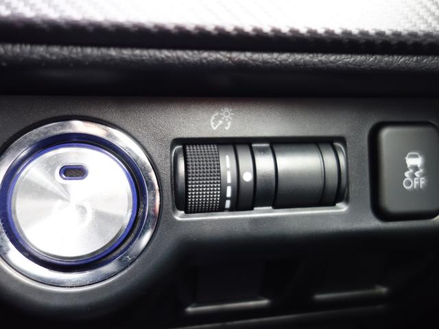 レヴォーグ １．６ＧＴ－Ｓ　ＥｙｅＳｉｇｈｔ　ナビ　Ｒカメラ　ＥＴＣ　ナビゲーション　Ｒカメラ　ＥＴＣ　ＬＥＤアクセサリーライナー　フロント＆リヤフォグランプ　フロント＆サイドカメラ　ドアバイザー　ＳＴＩドアハンドルプロテクター　シートヒーター　アイサイトＶｅｒ．３（39枚目）