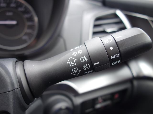 ���͂��Â��Ȃ�ƁA�����Ńw�b�h���C�g��_��������I�[�g���C�g�@�\