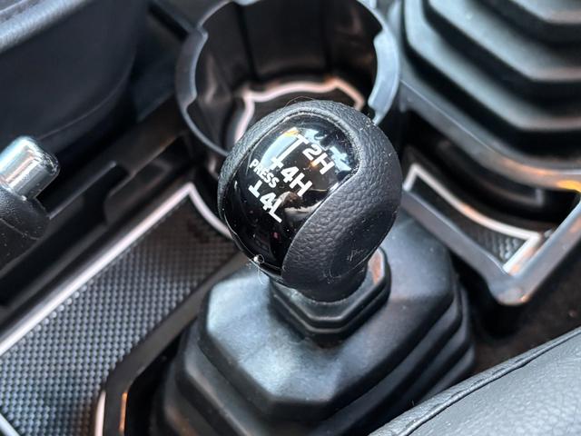 ジムニーシエラ ＪＣ　１オーナー　４ＷＤ　５ＭＴ　シートヒーター　ＬＥＤライト　オートライト　ヘッドライトウォッシャー　フォグランプ　衝突軽減Ｂ　レーンキープ　Ｂｌｕｅｔｏｏｔｈ　ＵＳＢ端子　ＥＴＣ　ＡＴタイヤ（17枚目）