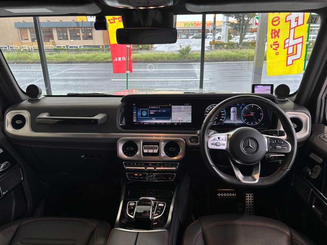 Ｇクラス Ｇ３５０ｄ　ＡＭＧライン　４ＷＤ　ラグジュアリーＰＫＧ　サンルーフ　アダプティブダンピング　黒レザー　純正ナビ　全方位カメラ　ＡＣＣ　レーンキープ　衝突軽減Ｂ　Ｂカメラ　パドルシフト　社外カスタム　社外２４ＡＷ　ＥＴＣ（12枚目）