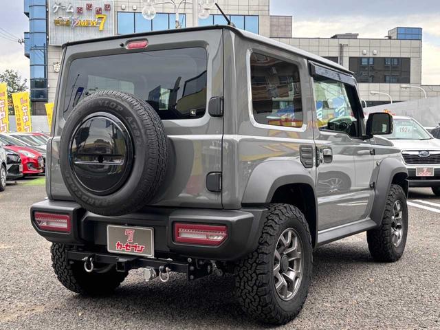 ジムニーシエラ ＪＣ　４ＷＤ　ＡＬＰＩＮＥナビ　シートヒーター　ＬＥＤヘッドライト　オートライト　ヘッドライトウォッシャー　クリアランスソナー　衝突軽減ブレーキ　レーンキープ　前後ドラレコ　ＥＴＣ　ＡＴタイヤ（5枚目）