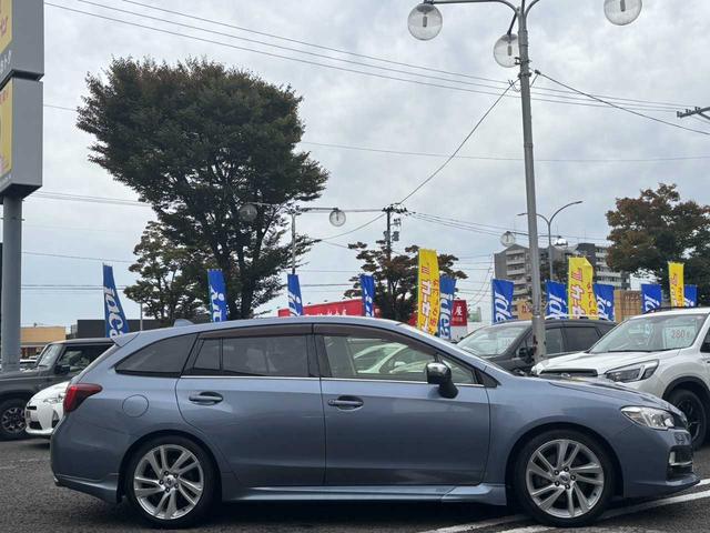 レヴォーグ ２．０ＧＴアイサイト　１オーナー　４ＷＤ　パドルシフト　フルセグナビ　バックカメラ　ＡＣＣ　ＬＥＤライト　Ｆフォグランプ　オートライト　レーンキープ　衝突軽減Ｂ　Ｂｌｕｅｔｏｏｔｈ　ＣＤ　ＥＴＣ　純正１８インチＡＷ（4枚目）