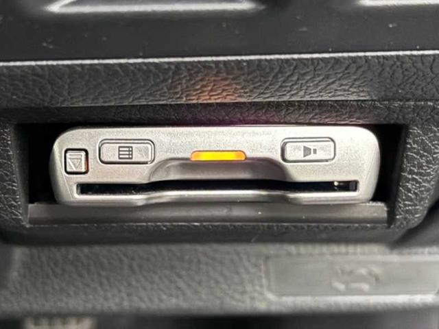 レヴォーグ ２．０ＧＴアイサイト　１オーナー　４ＷＤ　パドルシフト　フルセグナビ　バックカメラ　ＡＣＣ　ＬＥＤライト　Ｆフォグランプ　オートライト　レーンキープ　衝突軽減Ｂ　Ｂｌｕｅｔｏｏｔｈ　ＣＤ　ＥＴＣ　純正１８インチＡＷ（17枚目）