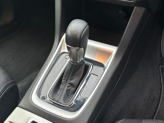 レヴォーグ ２．０ＧＴアイサイト　１オーナー　４ＷＤ　パドルシフト　フルセグナビ　バックカメラ　ＡＣＣ　ＬＥＤライト　Ｆフォグランプ　オートライト　レーンキープ　衝突軽減Ｂ　Ｂｌｕｅｔｏｏｔｈ　ＣＤ　ＥＴＣ　純正１８インチＡＷ（57枚目）