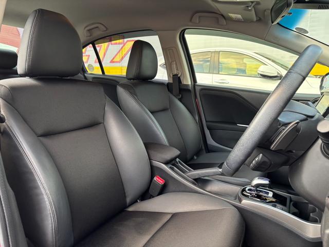 フロントシートの写真です！