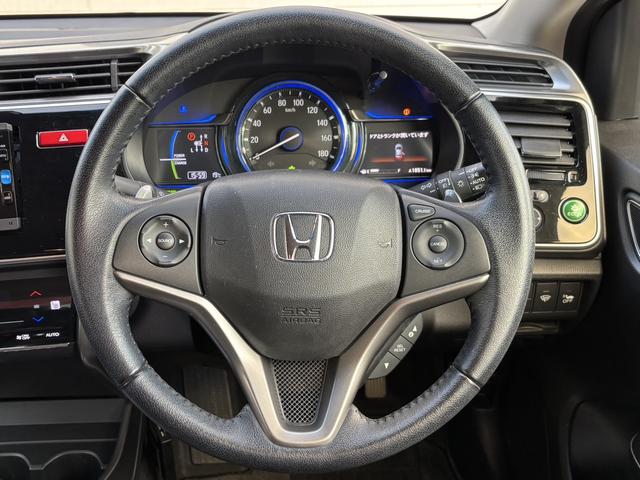 綺麗なステアリング！