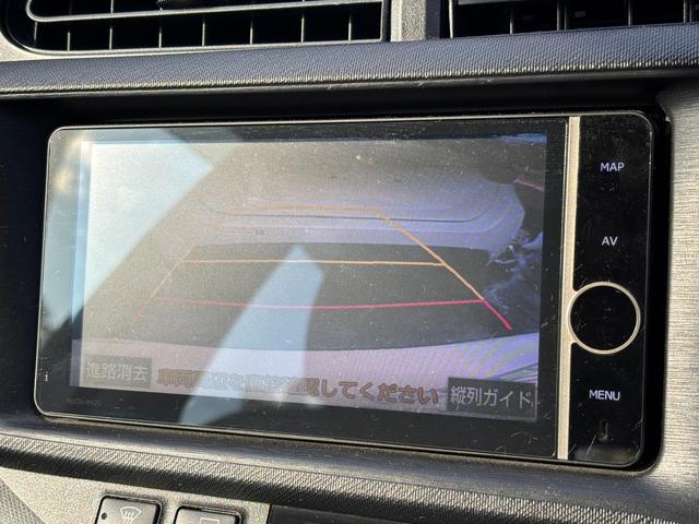 アクア Ｓ　フルセグナビ　バックカメラ　オートライト　オートエアコン　ドアバイザー　スマートキー　パワステ　ＣＤ　ＤＶＤ　Ｂｌｕｅｔｏｏｔｈ　ドライブレコーダー　ＥＴＣ　１５インチホイール（25枚目）
