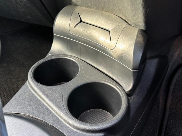 アクア Ｓ　フルセグナビ　バックカメラ　オートライト　オートエアコン　ドアバイザー　スマートキー　パワステ　ＣＤ　ＤＶＤ　Ｂｌｕｅｔｏｏｔｈ　ドライブレコーダー　ＥＴＣ　１５インチホイール（26枚目）