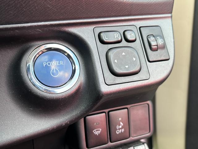 アクア Ｓ　フルセグナビ　バックカメラ　オートライト　オートエアコン　ドアバイザー　スマートキー　パワステ　ＣＤ　ＤＶＤ　Ｂｌｕｅｔｏｏｔｈ　ドライブレコーダー　ＥＴＣ　１５インチホイール（28枚目）