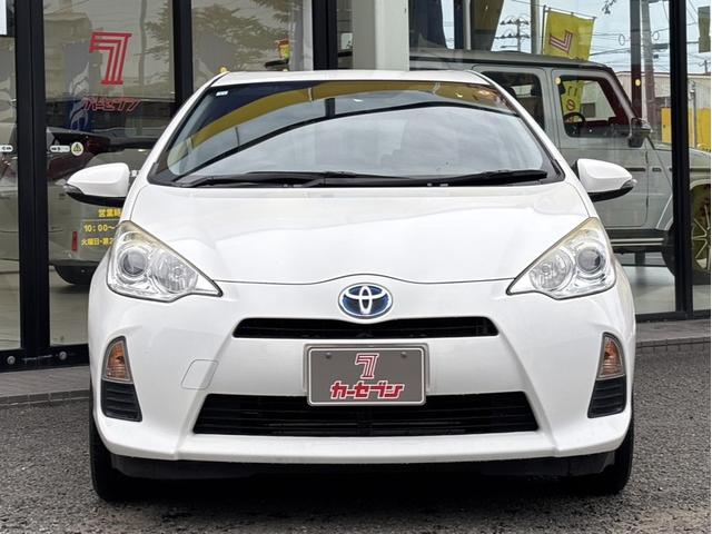 アクア Ｓ　フルセグナビ　バックカメラ　オートライト　オートエアコン　ドアバイザー　スマートキー　パワステ　ＣＤ　ＤＶＤ　Ｂｌｕｅｔｏｏｔｈ　ドライブレコーダー　ＥＴＣ　１５インチホイール（43枚目）