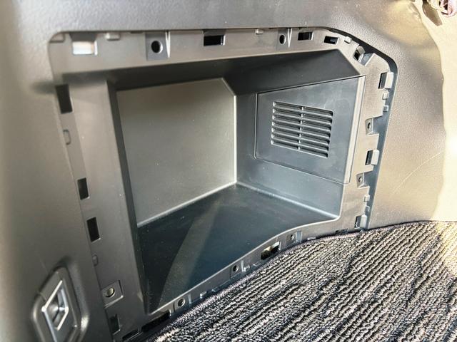 TOYOTA ALPHARD 2.5S TYPE GOLD III