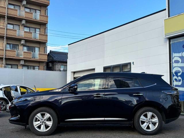 サイドビューです！外装は専任のスタッフが真心込めてワックス磨きを行ってますので、ピカピカな状態に仕上がってます！ご来店の上，この仕上がりをお確かめ下さい！