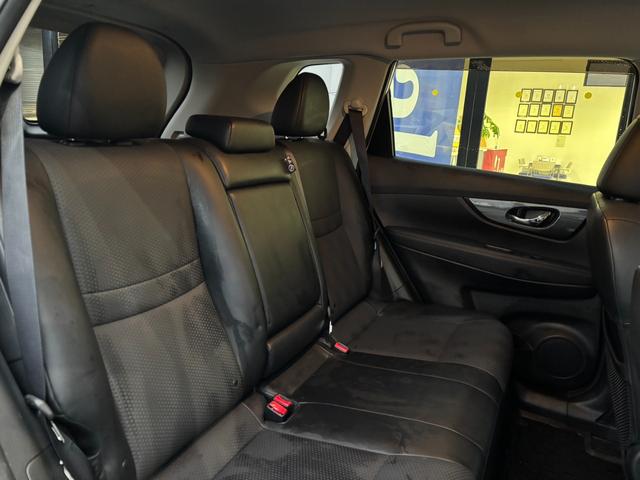 エクストレイル ２０Ｘ　エマージェンシーブレーキパッケージ　１オーナー　４ＷＤ　純正フルセグナビ　シートヒーター　バックカメラ　オートライト　クリアランスソナー　ダウンヒルアシスト　アイドリングストップ　Ｂｌｕｅｔｏｏｔｈ　ＣＤ　ドラレコ　ＥＴＣ　純正１７ＡＷ（11枚目）