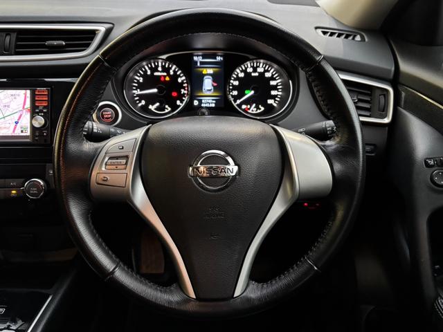 エクストレイル ２０Ｘ　エマージェンシーブレーキパッケージ　１オーナー　４ＷＤ　純正フルセグナビ　シートヒーター　バックカメラ　オートライト　クリアランスソナー　ダウンヒルアシスト　アイドリングストップ　Ｂｌｕｅｔｏｏｔｈ　ＣＤ　ドラレコ　ＥＴＣ　純正１７ＡＷ（13枚目）