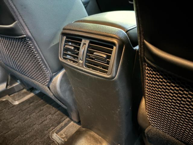 エクストレイル ２０Ｘ　エマージェンシーブレーキパッケージ　１オーナー　４ＷＤ　純正フルセグナビ　シートヒーター　バックカメラ　オートライト　クリアランスソナー　ダウンヒルアシスト　アイドリングストップ　Ｂｌｕｅｔｏｏｔｈ　ＣＤ　ドラレコ　ＥＴＣ　純正１７ＡＷ（69枚目）