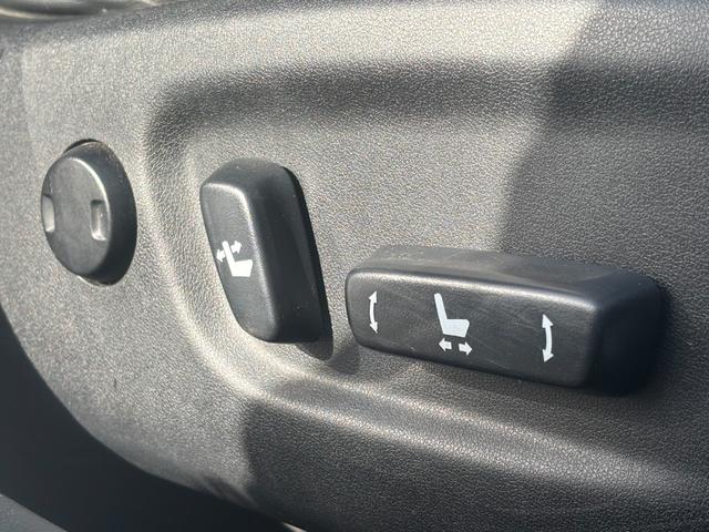 安心宣言！カーセブン！ゆうこりんの看板が目印！