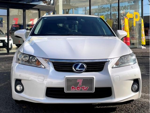 人気カラーの《ホワイトパールクリスタルシャイン》です！安心できる品質と満足頂ける価格には自信があります！