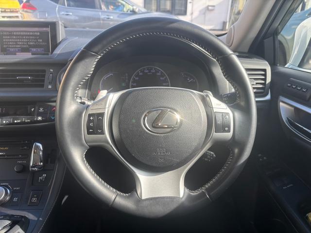 綺麗なステアリング！