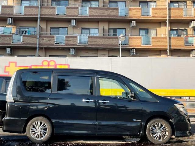 セレナ ライダー ブラックライン S-ハイブリッド 1オーナー 両側電スラ フルセグナビ バックカメラ LEDヘッドライト アイドリングストップ オートクルーズ フォグランプ オートライト レーンキープ サイドバイザー 純正16インチAW(4枚目)