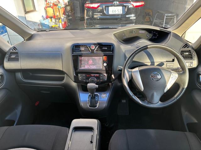 セレナ ライダー ブラックライン S-ハイブリッド 1オーナー 両側電スラ フルセグナビ バックカメラ LEDヘッドライト アイドリングストップ オートクルーズ フォグランプ オートライト レーンキープ サイドバイザー 純正16インチAW(12枚目)