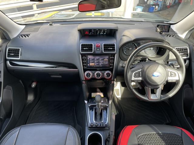 フォレスター 2.0i-L アイサイト 1オーナー 4WD パドルシフト シートヒーター Bカメラ フルセグテレビ LEDライト Fランプ ACC 衝突軽減B レーンキープ アイドリングストップ ドラレコ ETC 純正17インチAW(12枚目)
