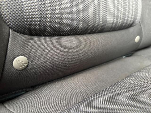 フリード Ｂ　１オーナー　バックカメラ　ＨＩＤヘッドライト　３列シート　ＥＴＣ　両側スライイドドア　ＡＢＳ　ＥＳＣ　スマートキー　プッシュスタート　Ｂｌｕｅｔｏｏｔｈ　ＤＶＤ　ＣＤ　純正ホイール＆アルミホイール付！（27枚目）